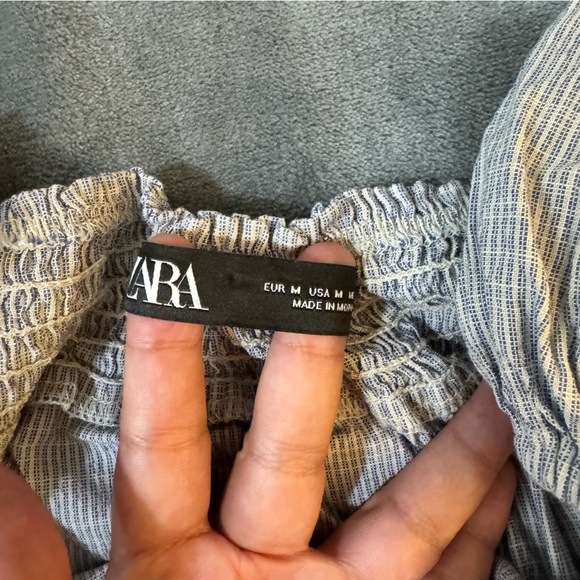 Zara Light Gray Smocked Dress
#1253 - Picture 4 of 8